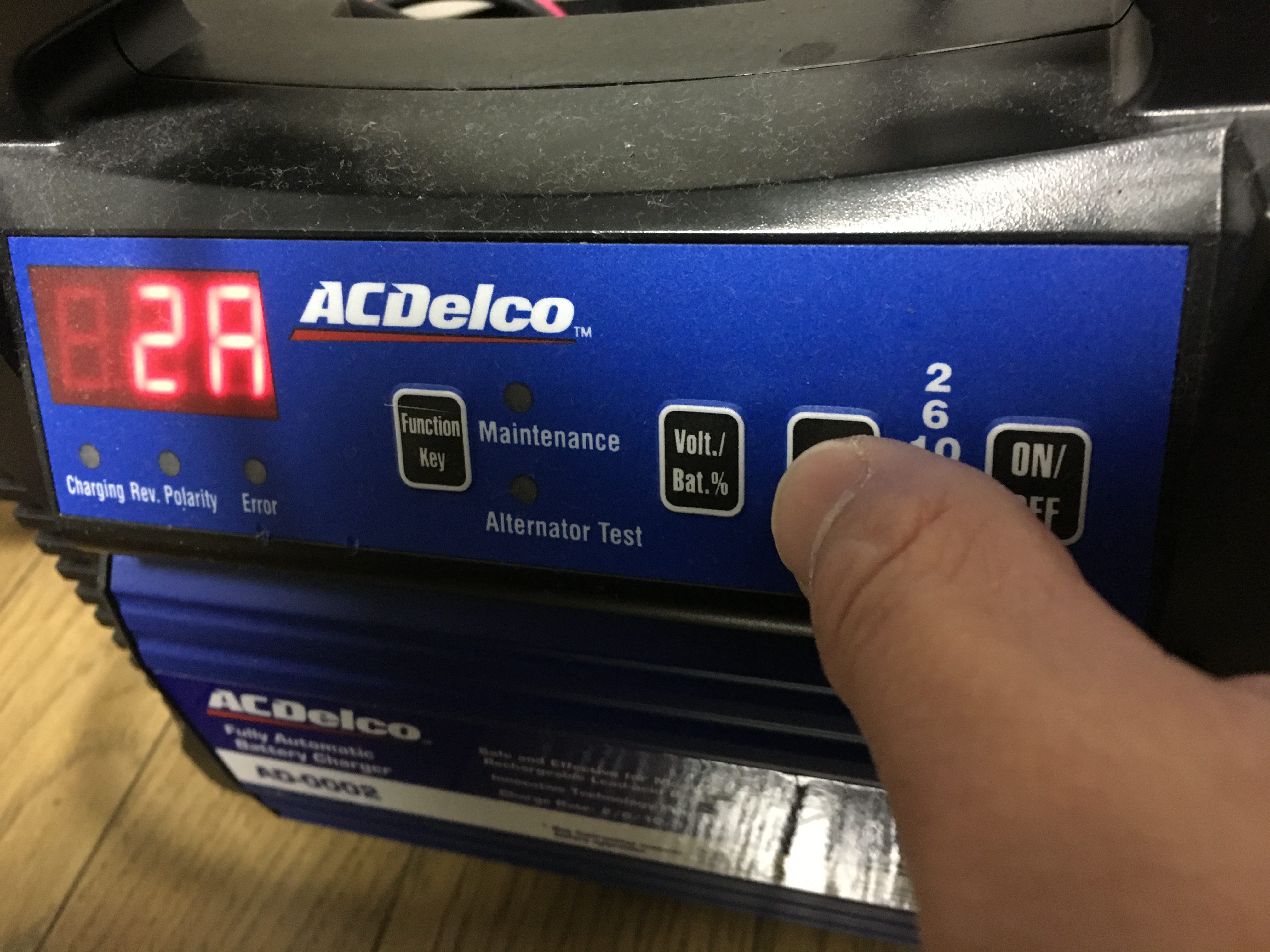 ACDelco(エーシーデルコ) 全自動バッテリー充電器