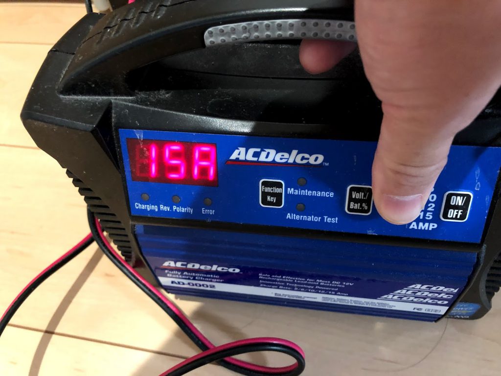 ディープサイクルバッテリー充電器比較。ACデルコ VS スマート 